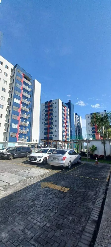 Apartamento à venda com 3 quartos, 76m² - Foto 4