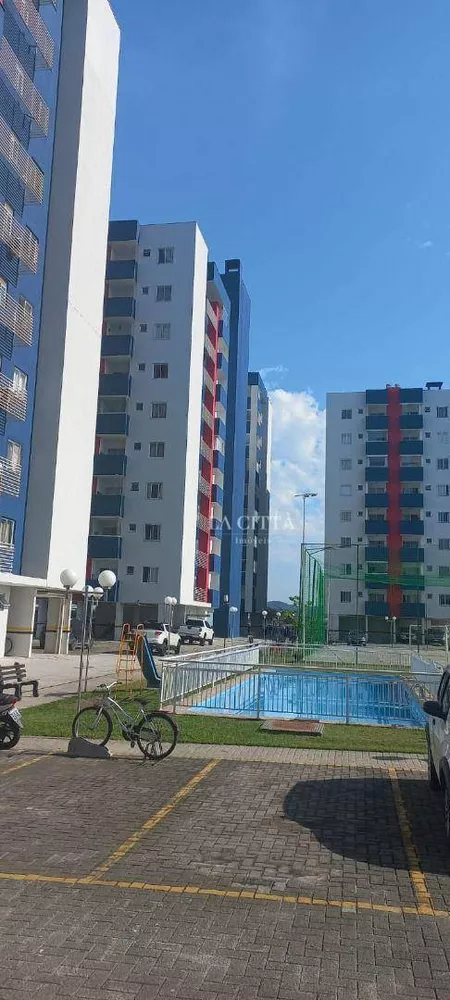 Apartamento à venda com 3 quartos, 76m² - Foto 3