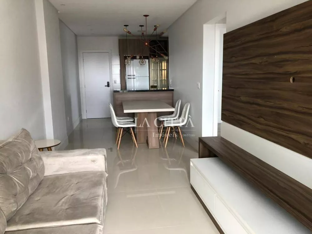 Apartamento à venda e aluguel com 2 quartos, 72m² - Foto 1