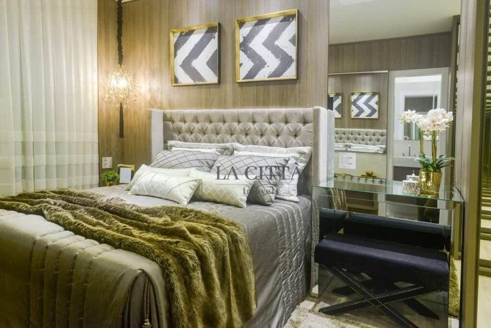 Apartamento à venda com 3 quartos, 144m² - Foto 2