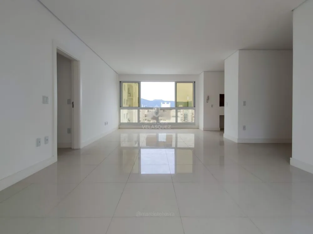 Apartamento, 3 quartos, 129 m² - Foto 2