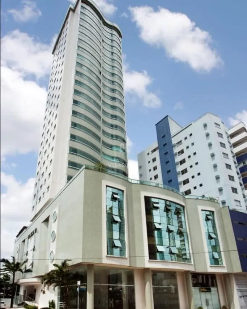 Apartamento, 3 quartos, 130 m² - Foto 1