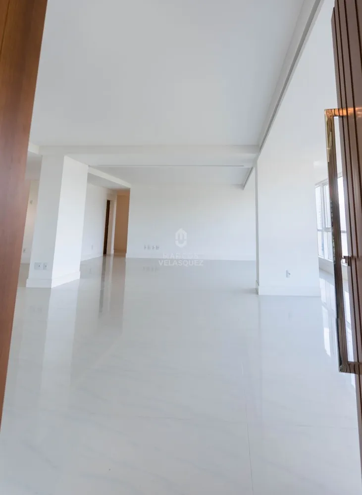 Apartamento, 4 quartos, 191 m² - Foto 2