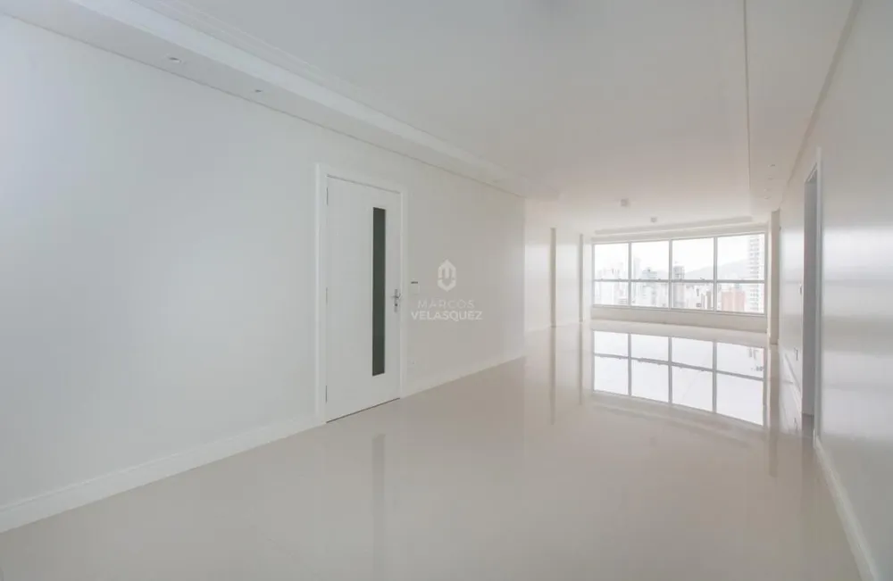 Apartamento, 3 quartos, 142 m² - Foto 3