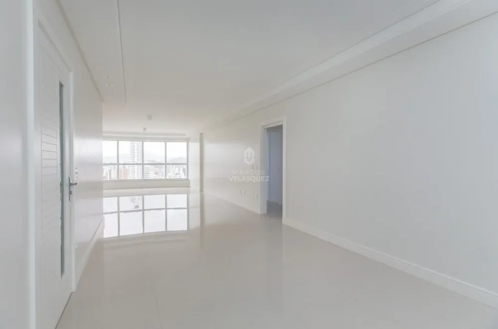 Apartamento, 3 quartos, 142 m² - Foto 1