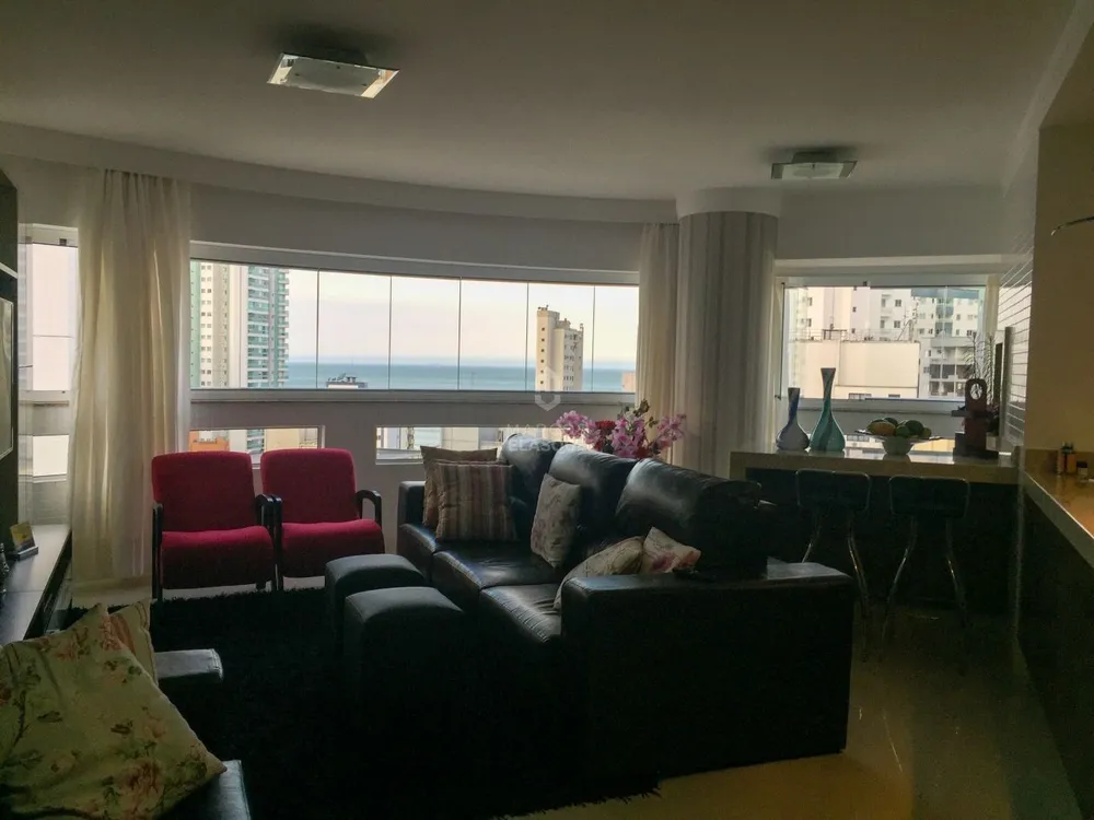 Apartamento, 3 quartos, 130 m² - Foto 1