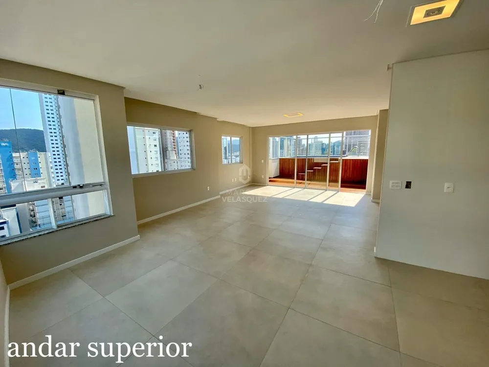 Cobertura, 4 quartos, 240 m² - Foto 3