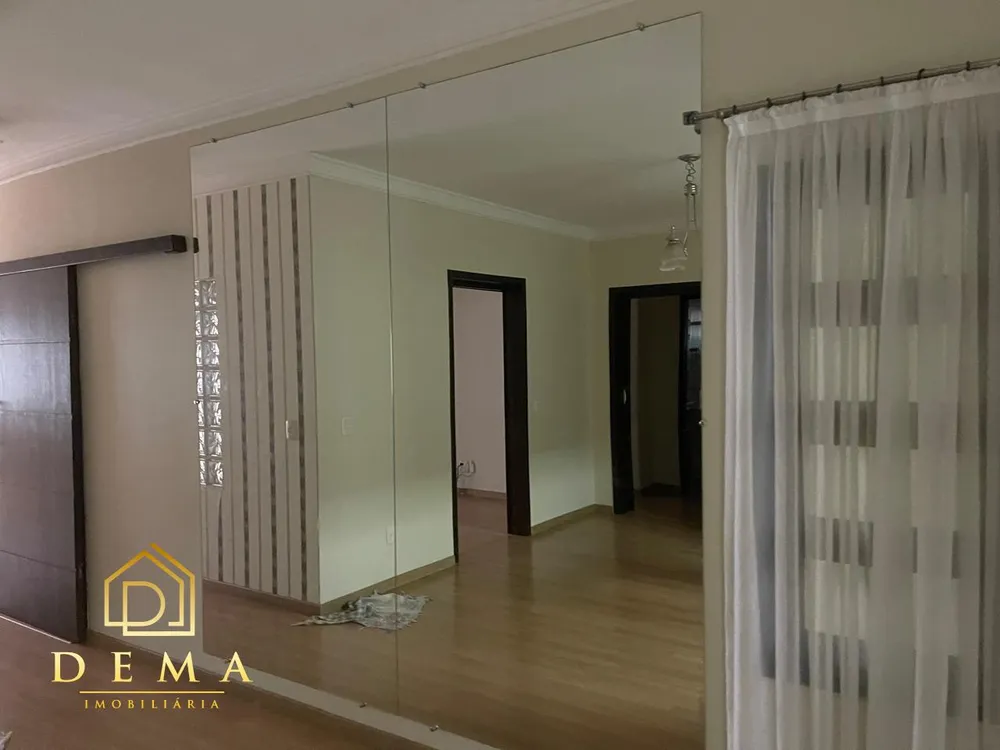 Apartamento, 3 quartos, 260 m² - Foto 2