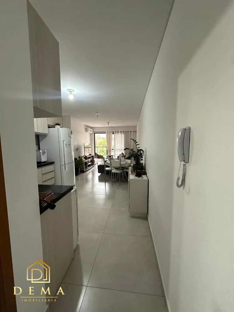 Apartamento à venda com 1 quarto, 70m² - Foto 4