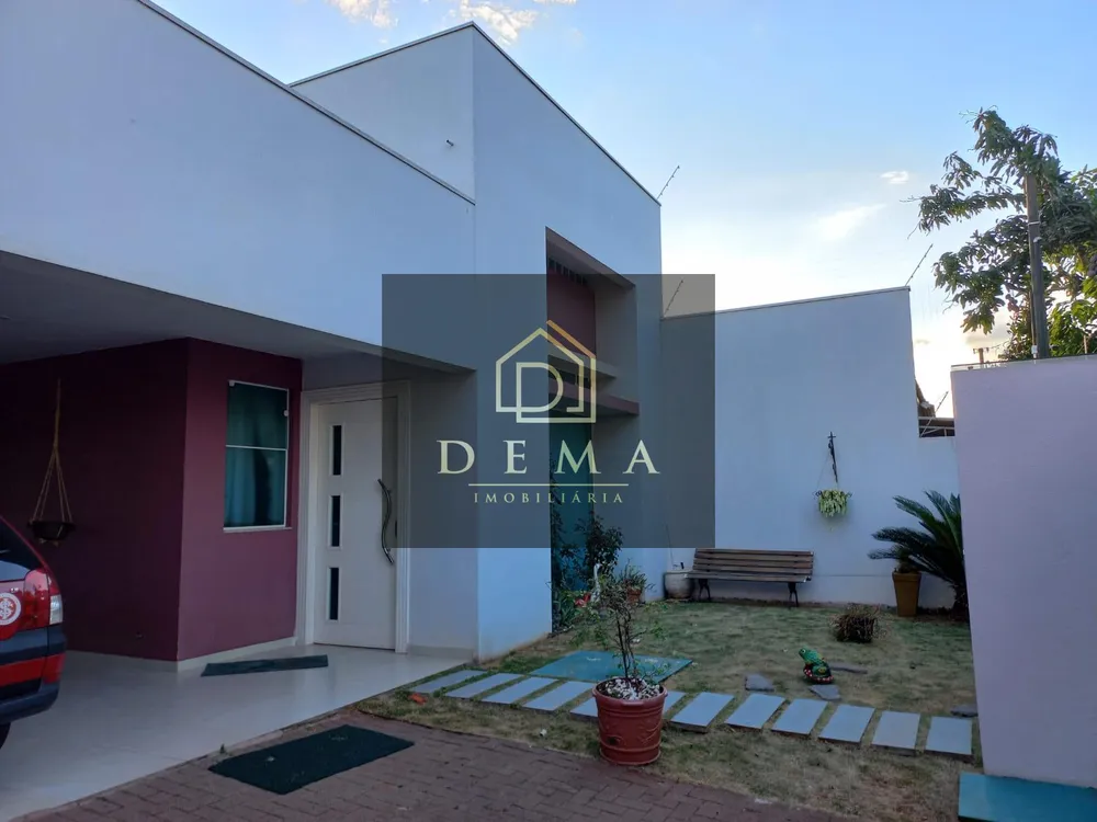 Casa, 3 quartos, 220 m² - Foto 1