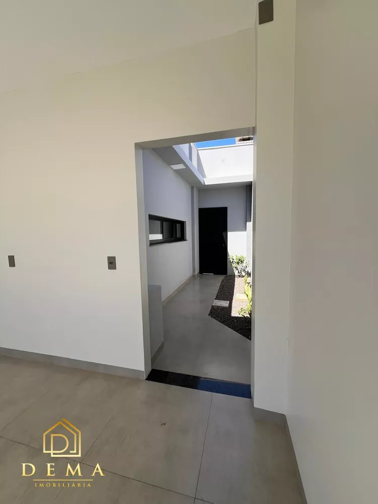 Casa à venda com 3 quartos, 198m² - Foto 3