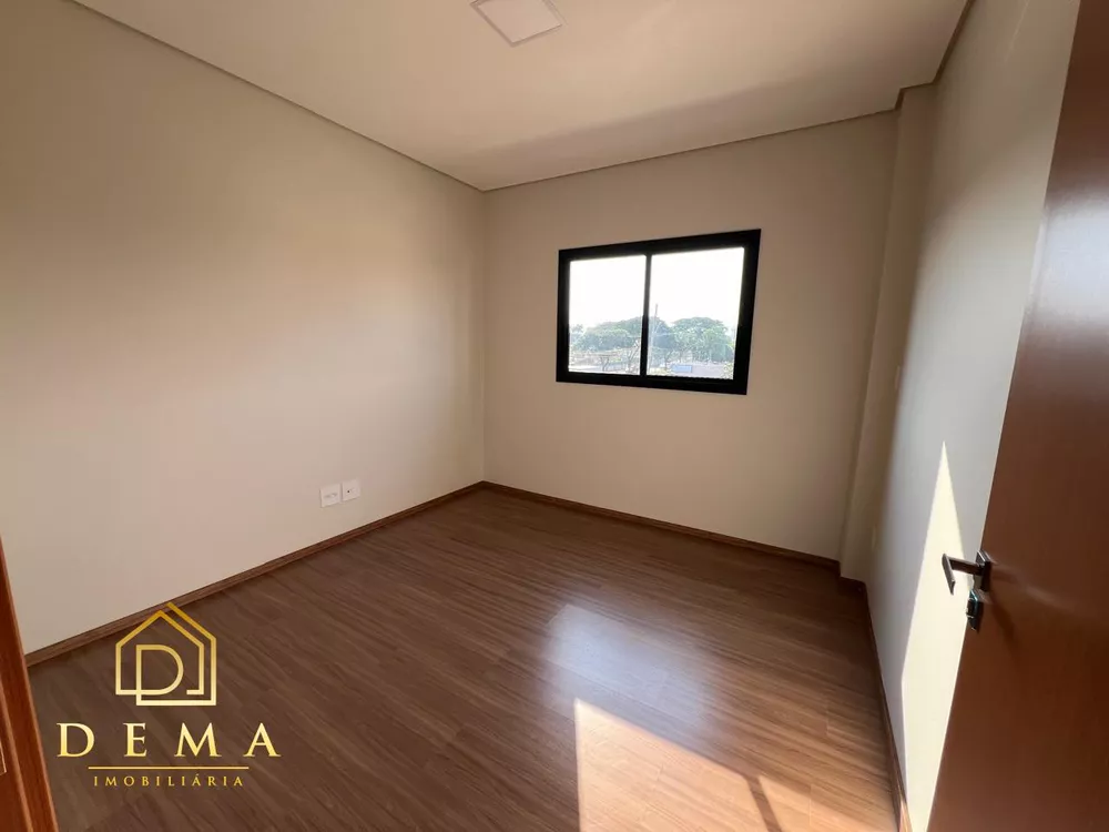 Apartamento para alugar com 2 quartos, 130m² - Foto 4