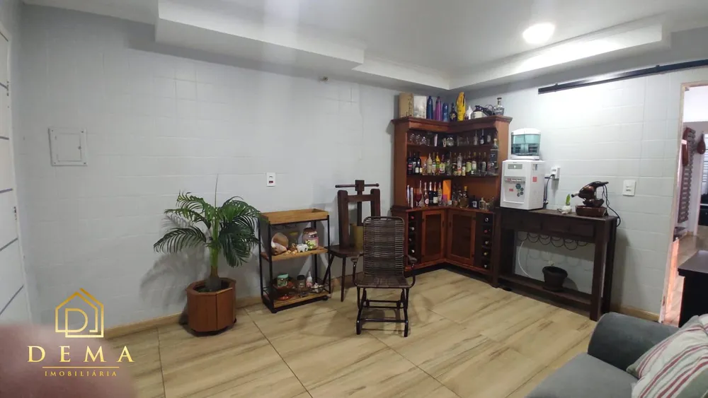 Casa, 3 quartos, 182 m² - Foto 6