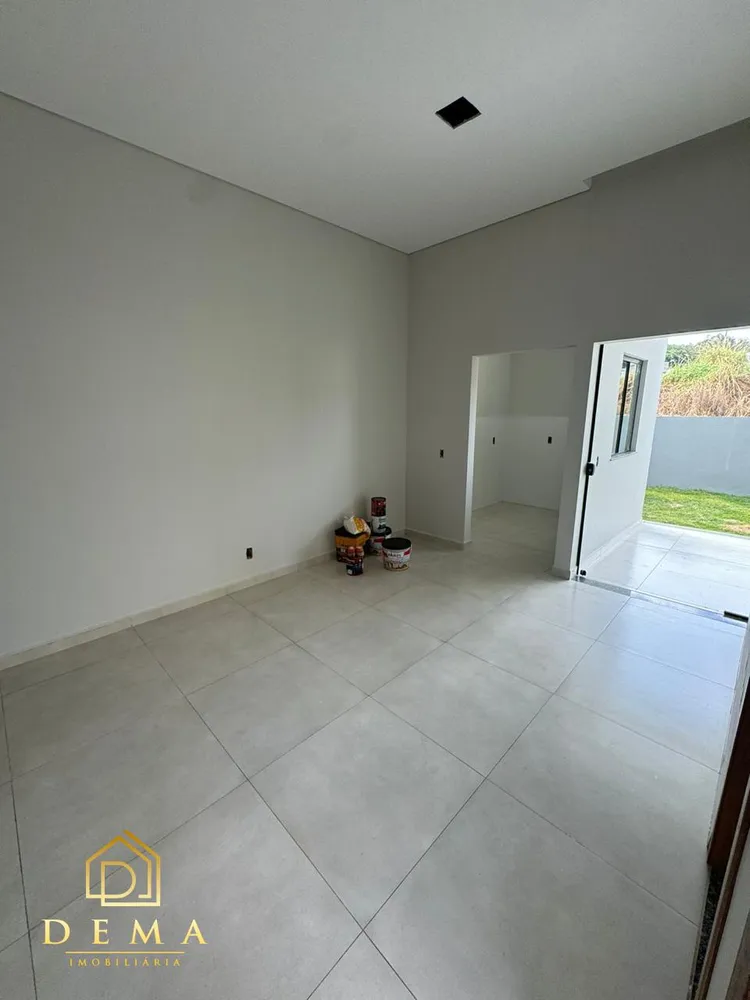 Casa, 1 quarto, 251 m² - Foto 2