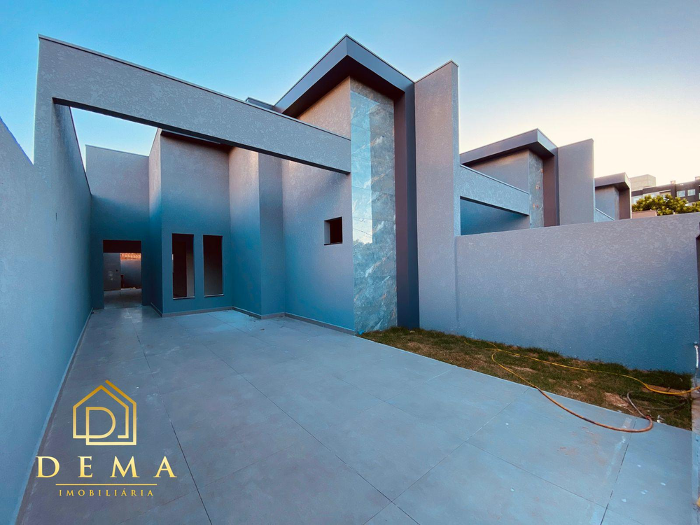Casa à venda com 2 quartos, 74m² - Foto 1