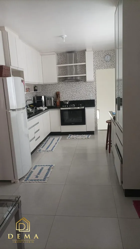 Casa, 2 quartos, 241 m² - Foto 2