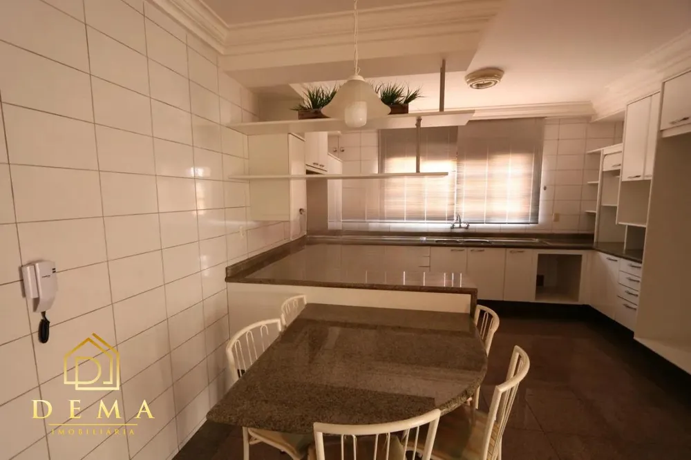 Casa, 2 quartos, 261 m² - Foto 2