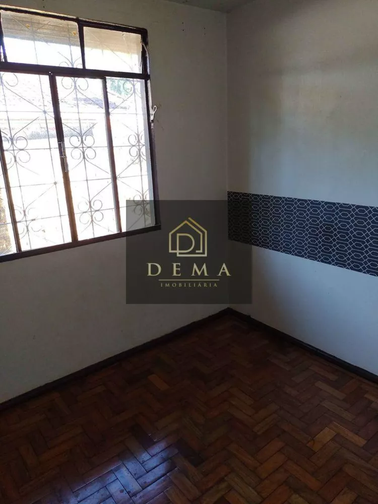 Casa à venda com 2 quartos, 106m² - Foto 4