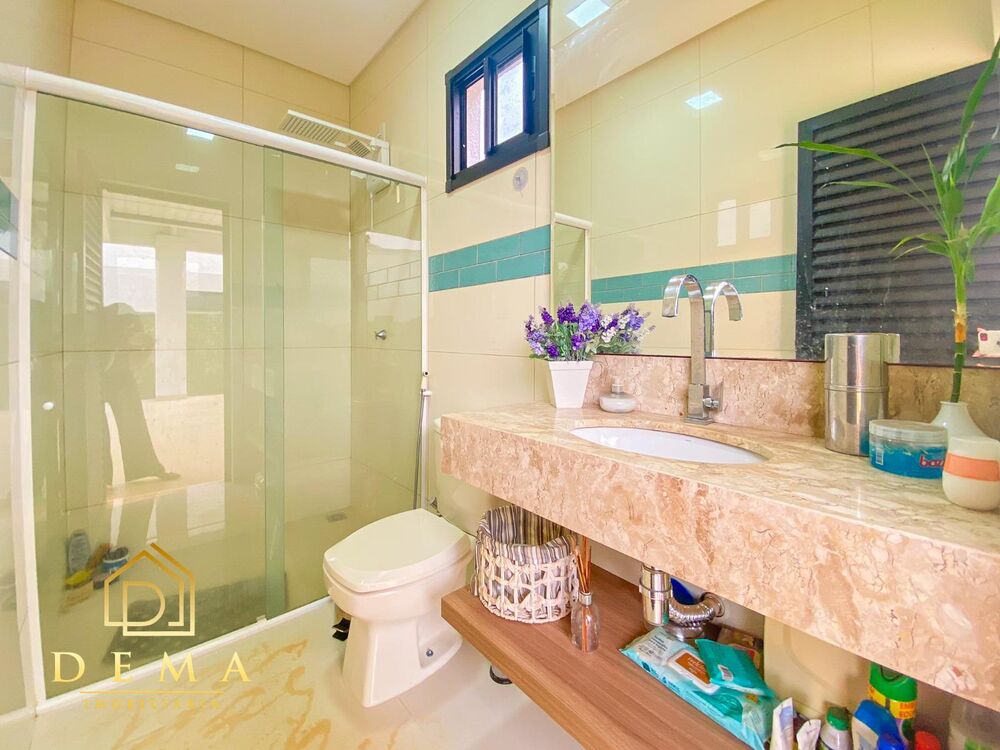 Casa à venda e aluguel com 3 quartos, 246m² - Foto 5