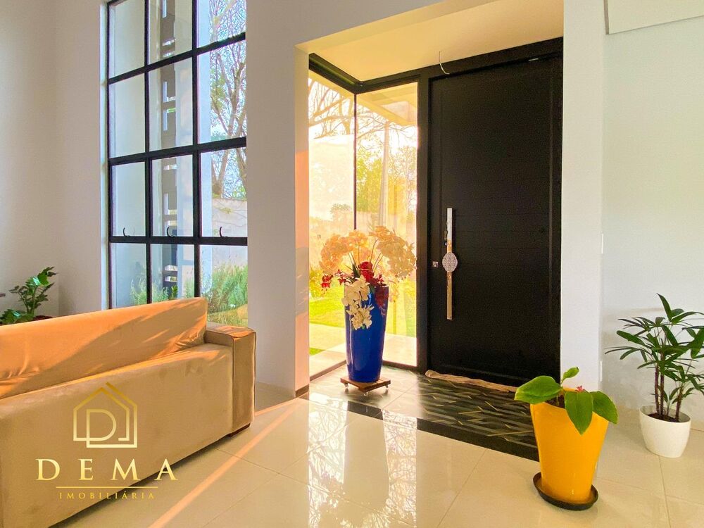 Casa à venda e aluguel com 3 quartos, 246m² - Foto 6