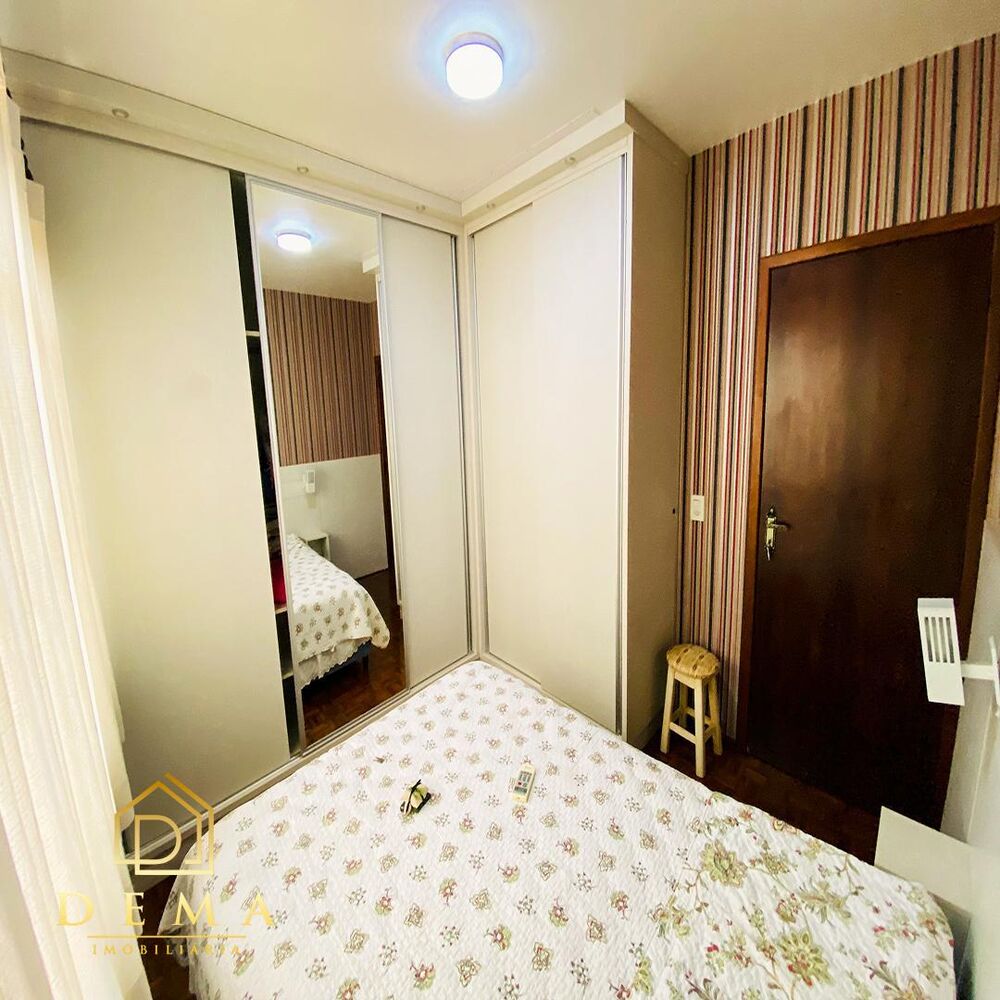 Casa à venda com 2 quartos, 217m² - Foto 1