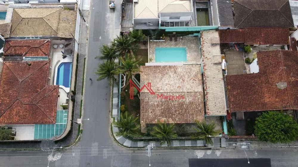 Casa, 3 quartos, 350 m² - Foto 1