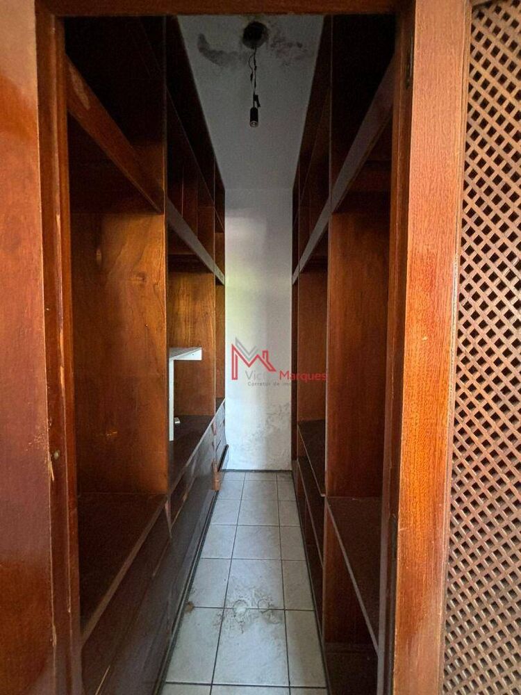 Cobertura para alugar com 3 quartos, 254m² - Foto 13