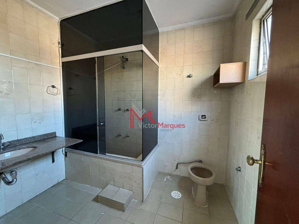 Cobertura para alugar com 3 quartos, 254m² - Foto 16