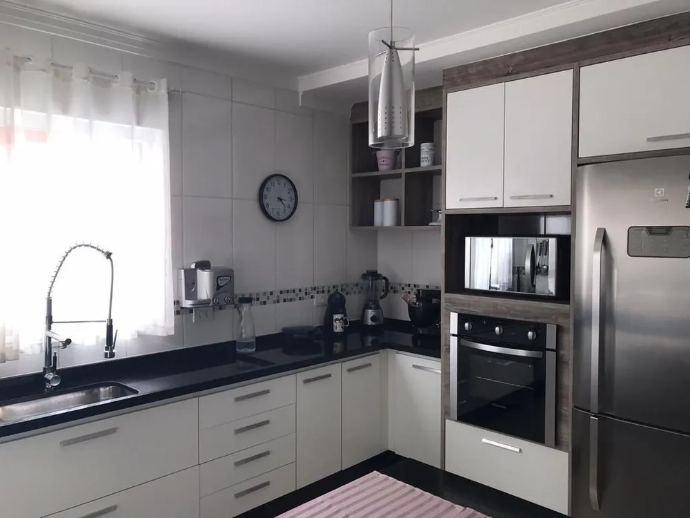 Sobrado, 3 quartos, 205 m² - Foto 1