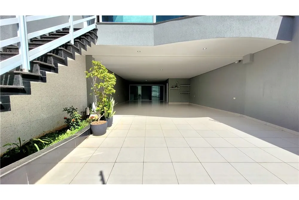 Sobrado, 3 quartos, 256 m² - Foto 2