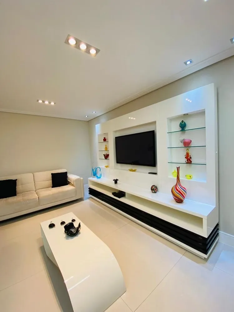 Apartamento, 4 quartos, 272 m² - Foto 1