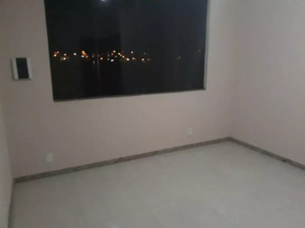 Casa à venda com 3 quartos, 300m² - Foto 8