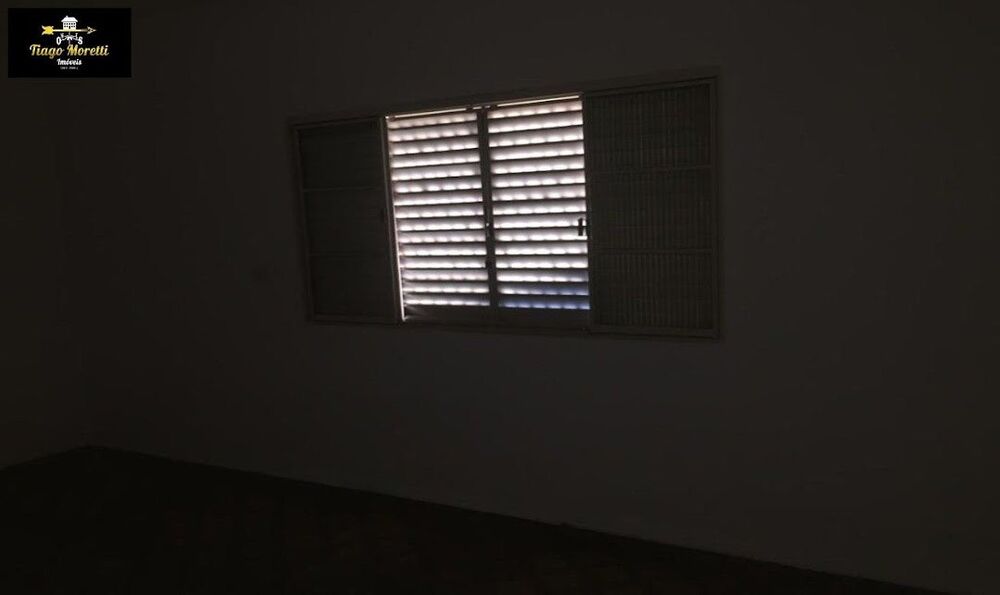 Casa à venda com 3 quartos, 300m² - Foto 17