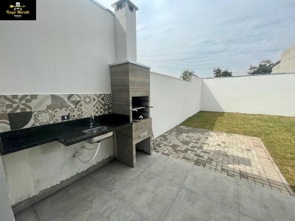 Casa à venda com 3 quartos, 200m² - Foto 2