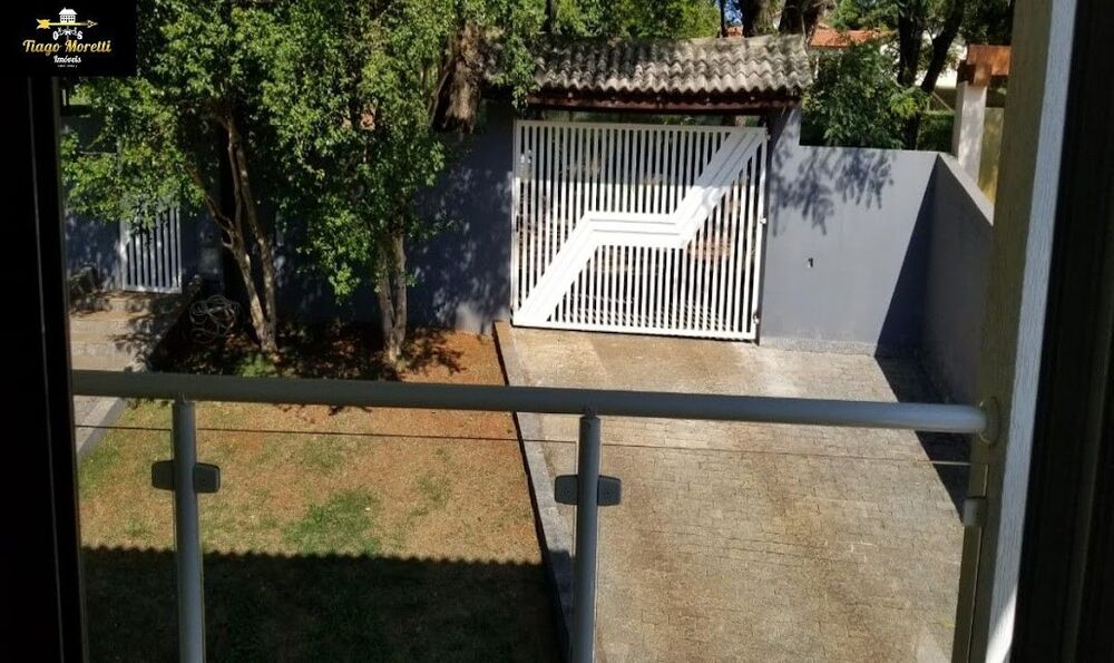 Chácara à venda com 7 quartos, 1000m² - Foto 1