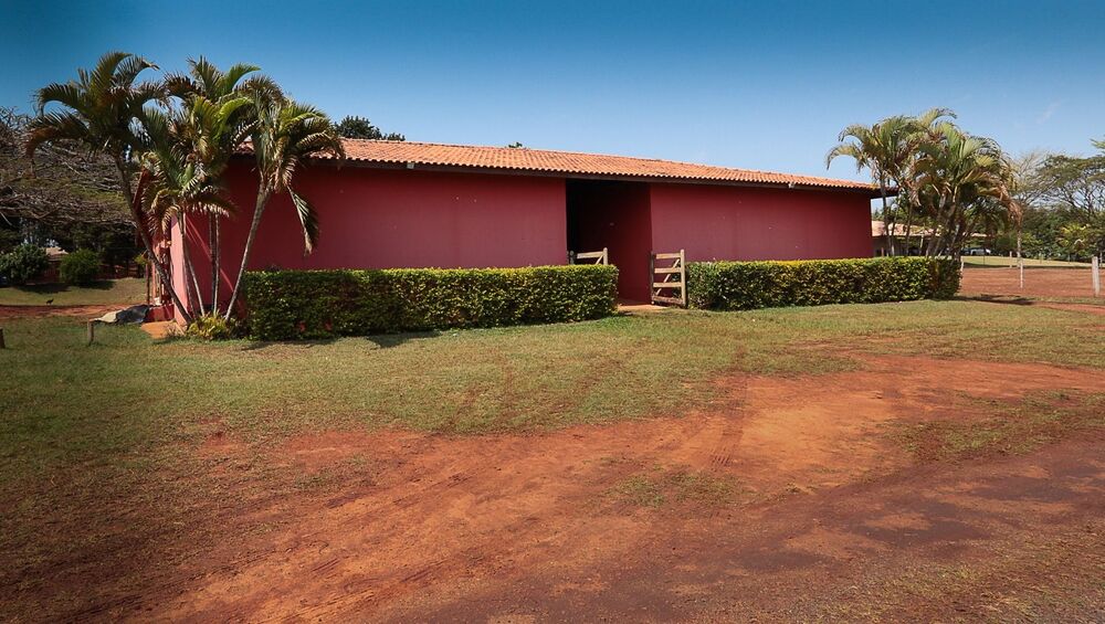 Fazenda à venda com 3 quartos, 36300m² - Foto 1