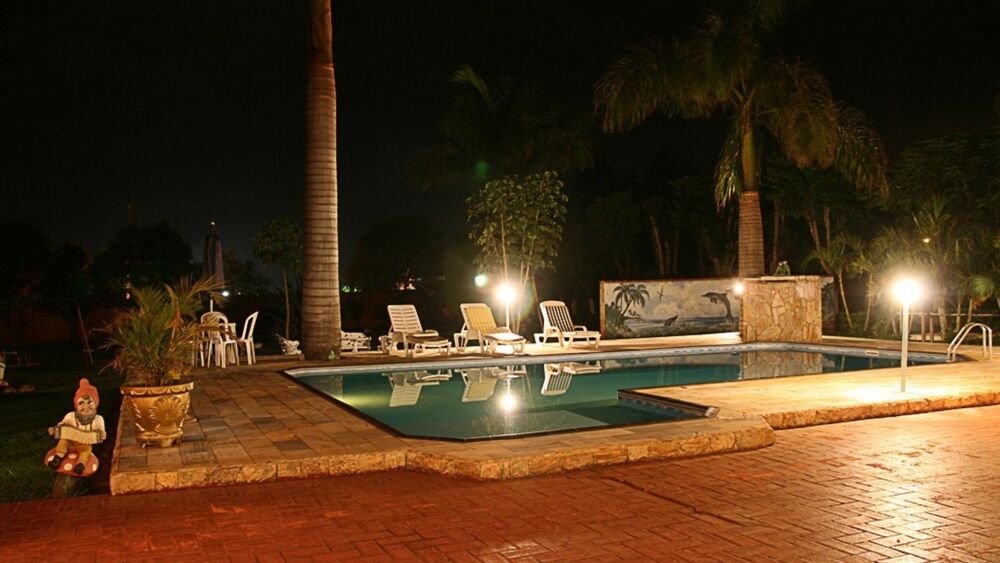 Chácara, 3 quartos, 10000 m² - Foto 1