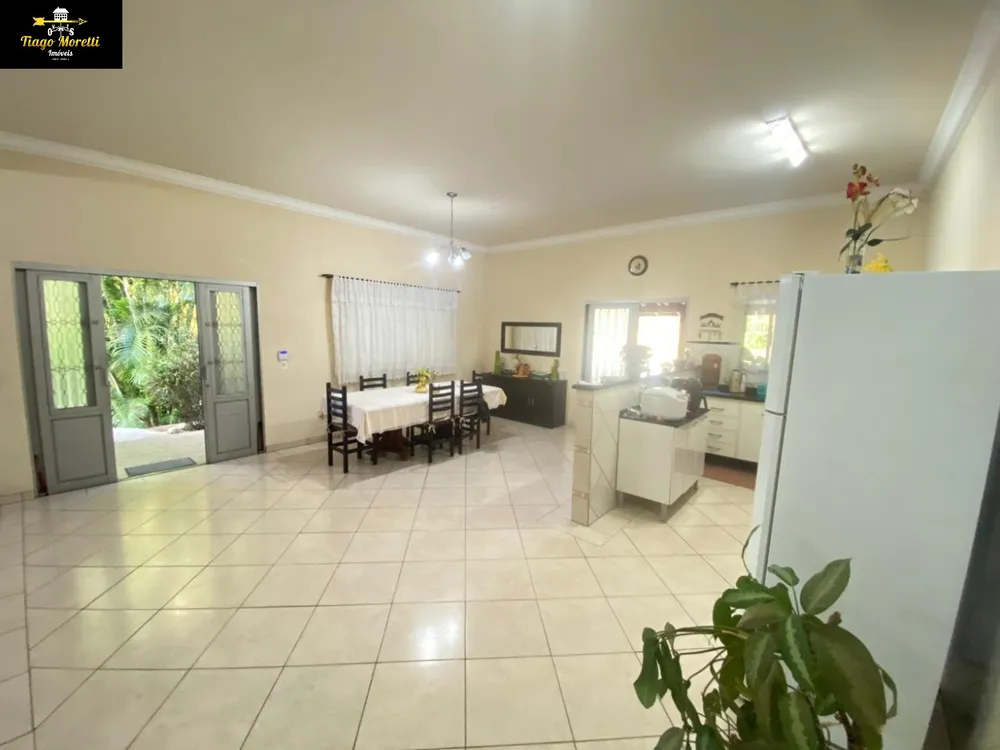 Chácara, 3 quartos, 1560 m² - Foto 2