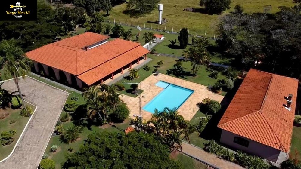 Fazenda à venda com 8 quartos - Foto 1