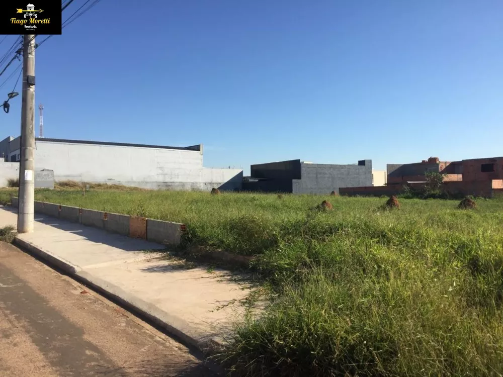 Loteamento e Condomínio, 1500 m² - Foto 1