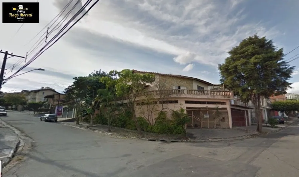 Casa, 5 quartos, 140 m² - Foto 1