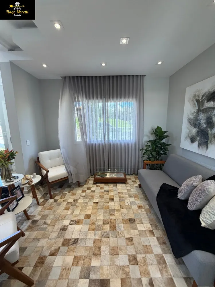Chácara, 3 quartos, 1440 m² - Foto 1