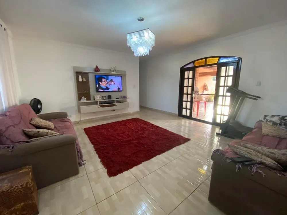 Chácara, 4 quartos, 1020 m² - Foto 5