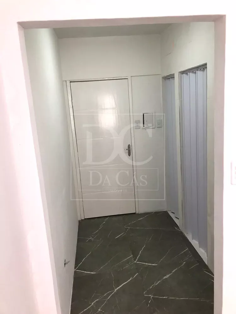 Apartamento à venda com 1 quarto, 30m² - Foto 3