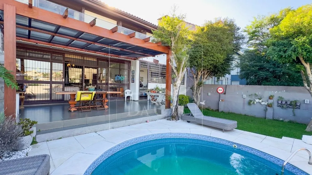 Casa, 3 quartos, 263 m² - Foto 2