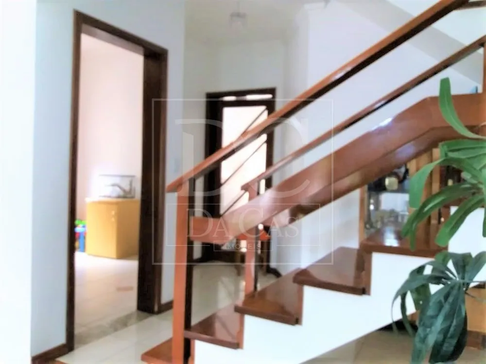 Casa, 3 quartos, 227 m² - Foto 3