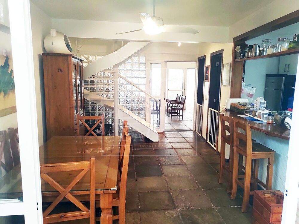 Casa à venda com 4 quartos, 166m² - Foto 2