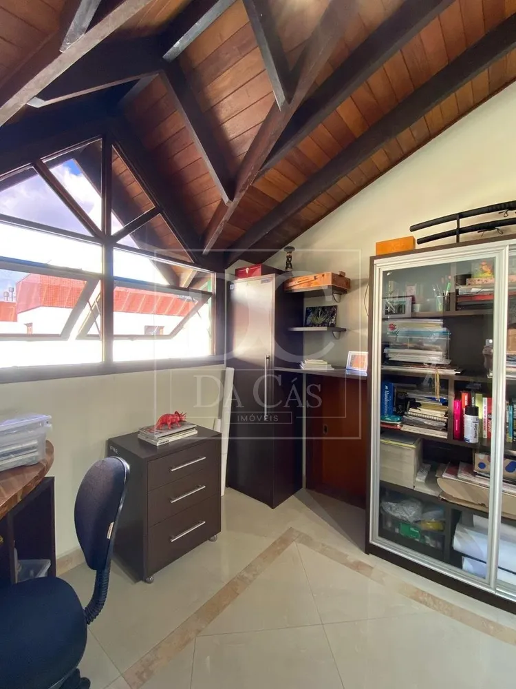 Casa, 3 quartos, 278 m² - Foto 3