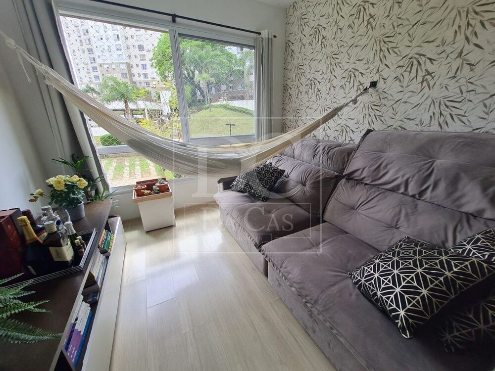Apartamento à venda com 2 quartos, 62m² - Foto 2