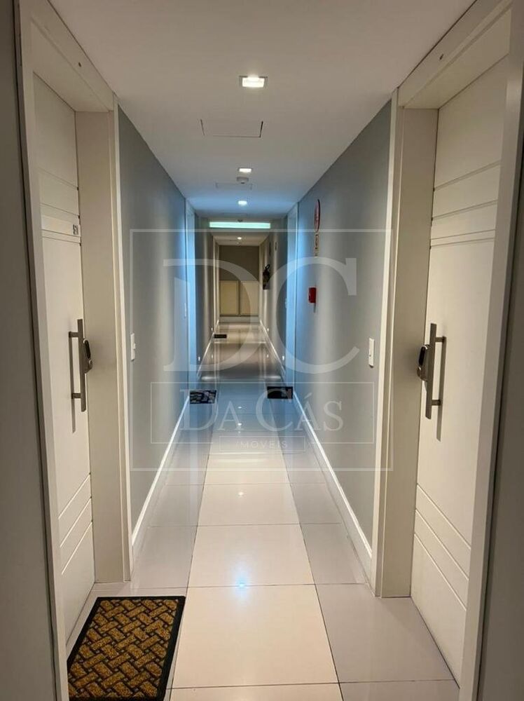 Apartamento à venda com 1 quarto, 38m² - Foto 21